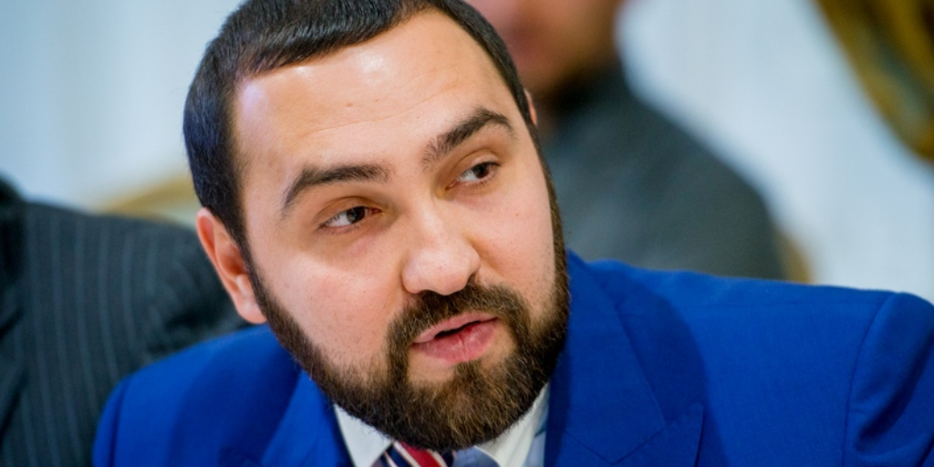 Султан Хамзаев