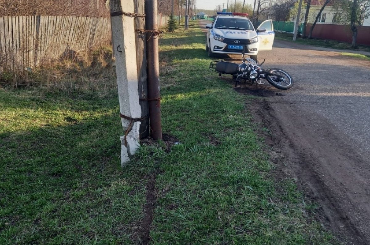    Пьяный водитель мопеда врезался в электроопору в Куккуяново