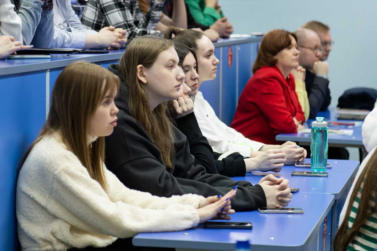 Оратор. Хомяков владимир федорович. Ораторское искусство. Выступление общественного деятеля. Ораторское искусство.