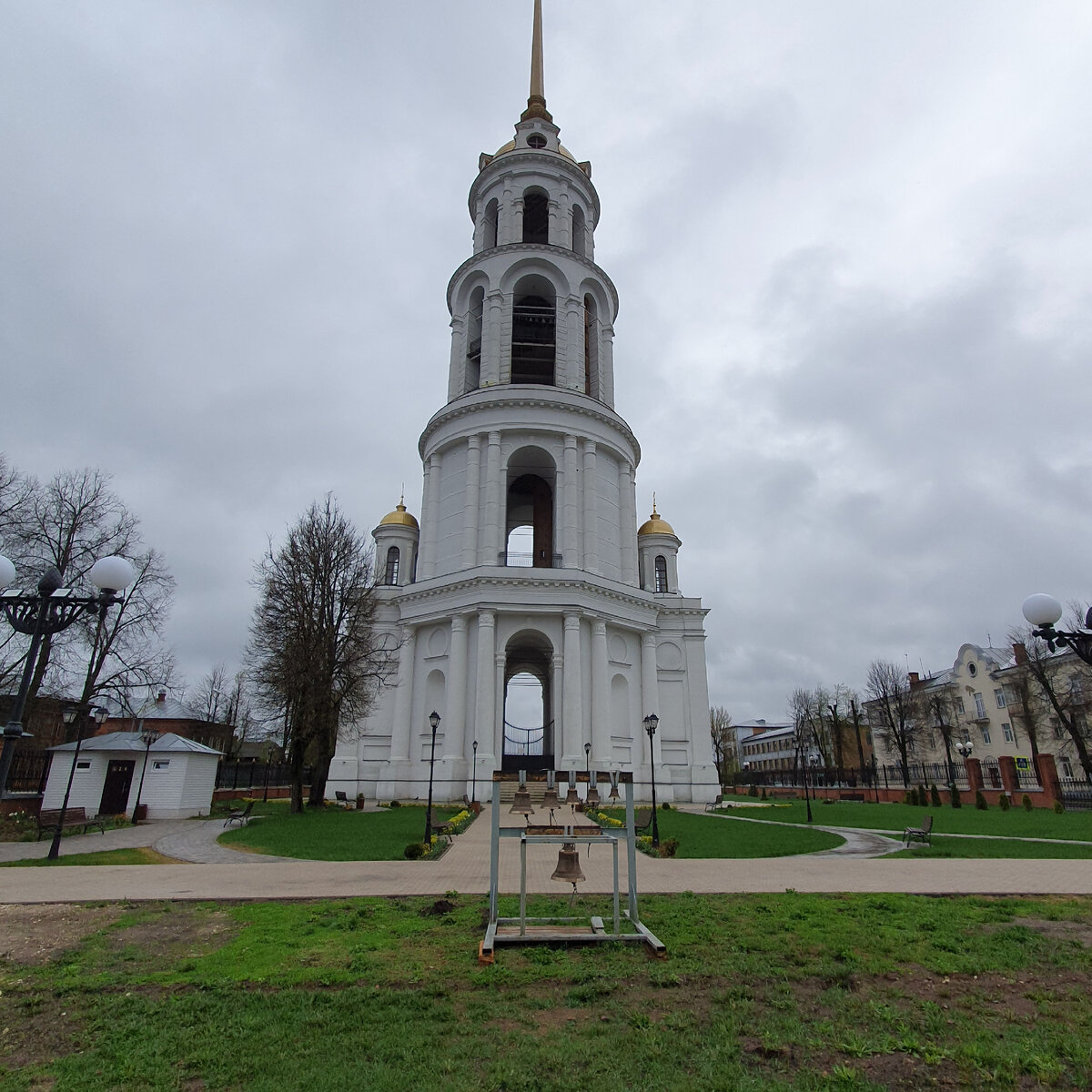 Самая высокая отдельно стоящая колокольня Европы