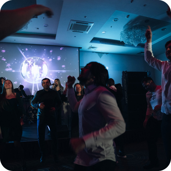 Фото: Кавер-группа Hand-Made на корпоративе