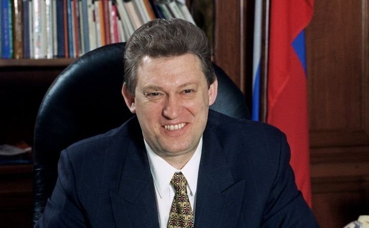      Владимир Шумейко в начале 1990-х, фото из открытых источников.