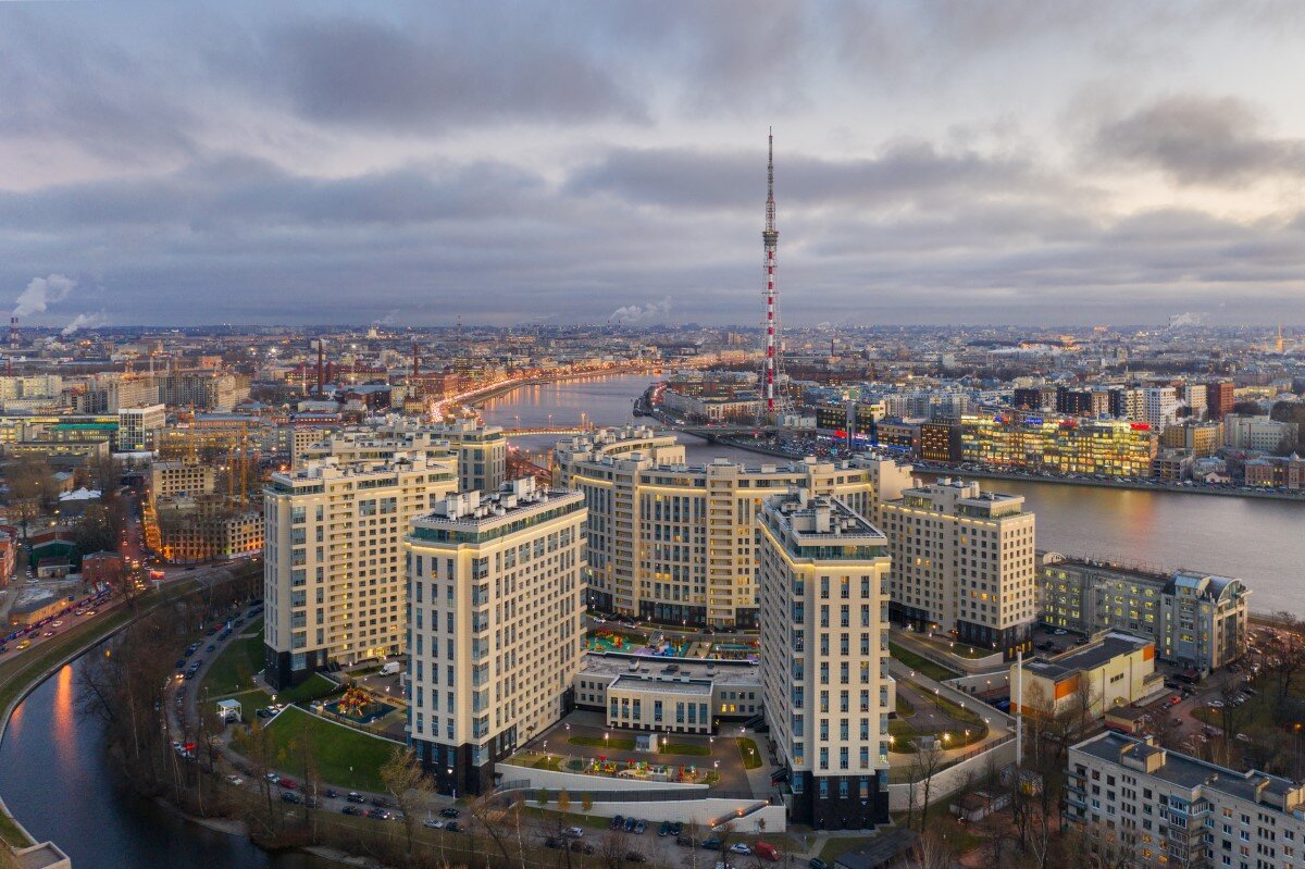 петроградский район санкт-петербурга. жилой комплекс «riverside», город санкт-петербург. кировский петербург недвижимость. роял парк петровский остров. жк шереметьевский дворец фото.