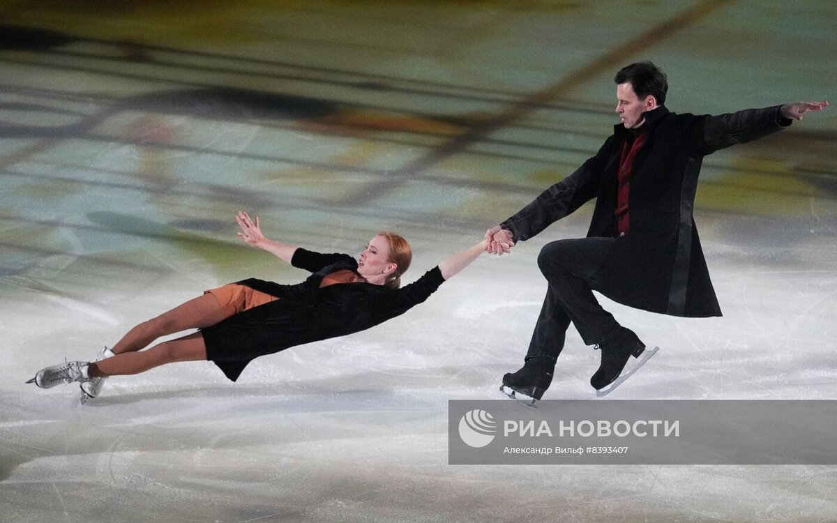 Фигурное катание фото. Фигурное катание соревнования. Фигурное вызов результат. Турнир русский вызов. Шоу программ фигуристов.