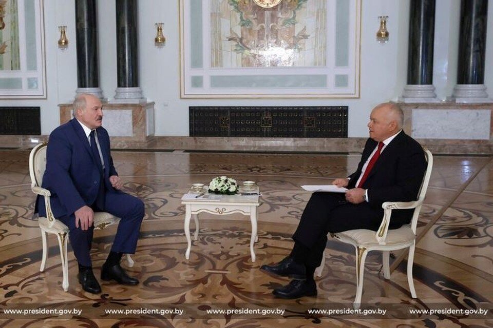     О размещении в Беларуси ядерного оружия Александр Лукашенко говорил в интервью Дмитрию Киселеву еще в 2021 году. Фото: пресс-служба президента РБ