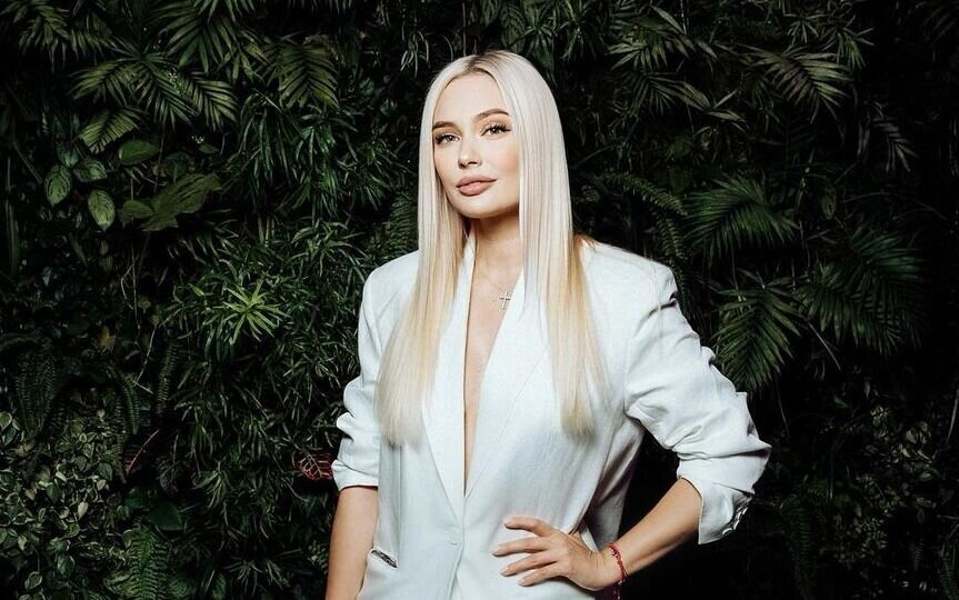   📷
