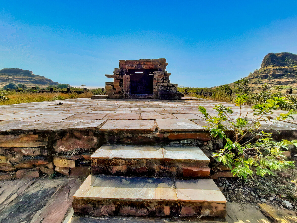 Ms Sarah Welch, CC0, via Wikimedia Commons