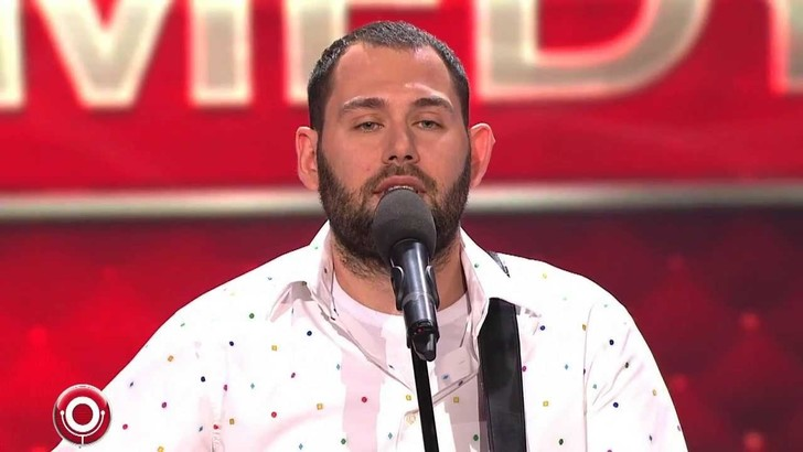 Семен Слепаков уехал за границу, но перестал работать