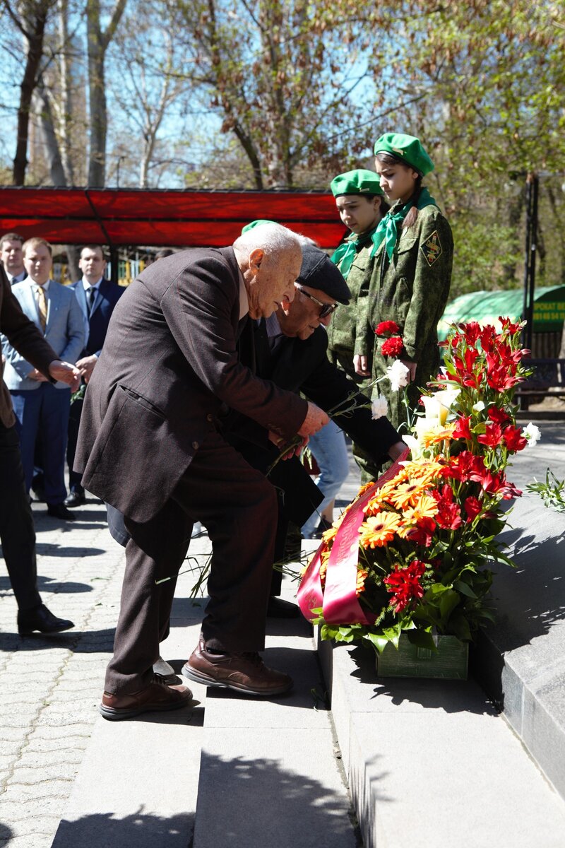 В Ереване отметили 110-летие легендарного летчика, уроженца города Шуши, дважды Героя Советского Союза Нельсона Степаняна. Фоторепортаж
