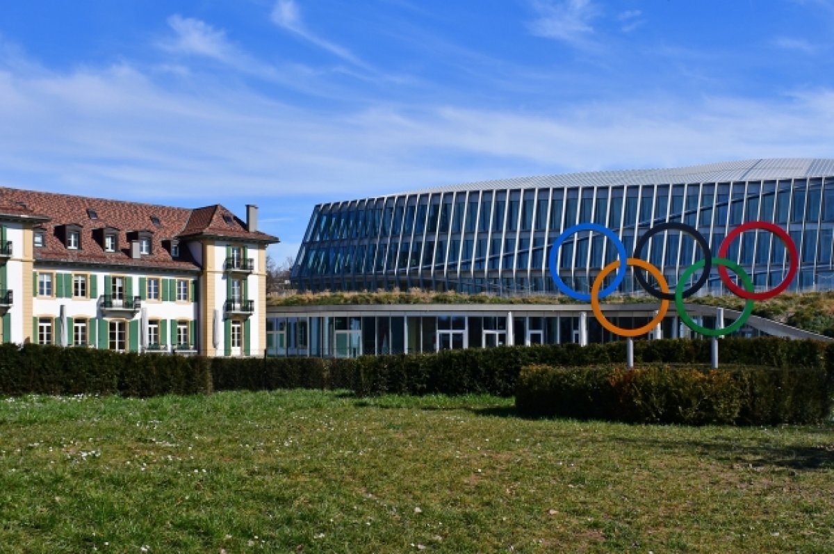    МОК рекомендовал допускать до турниров россиян в нейтральном статусе