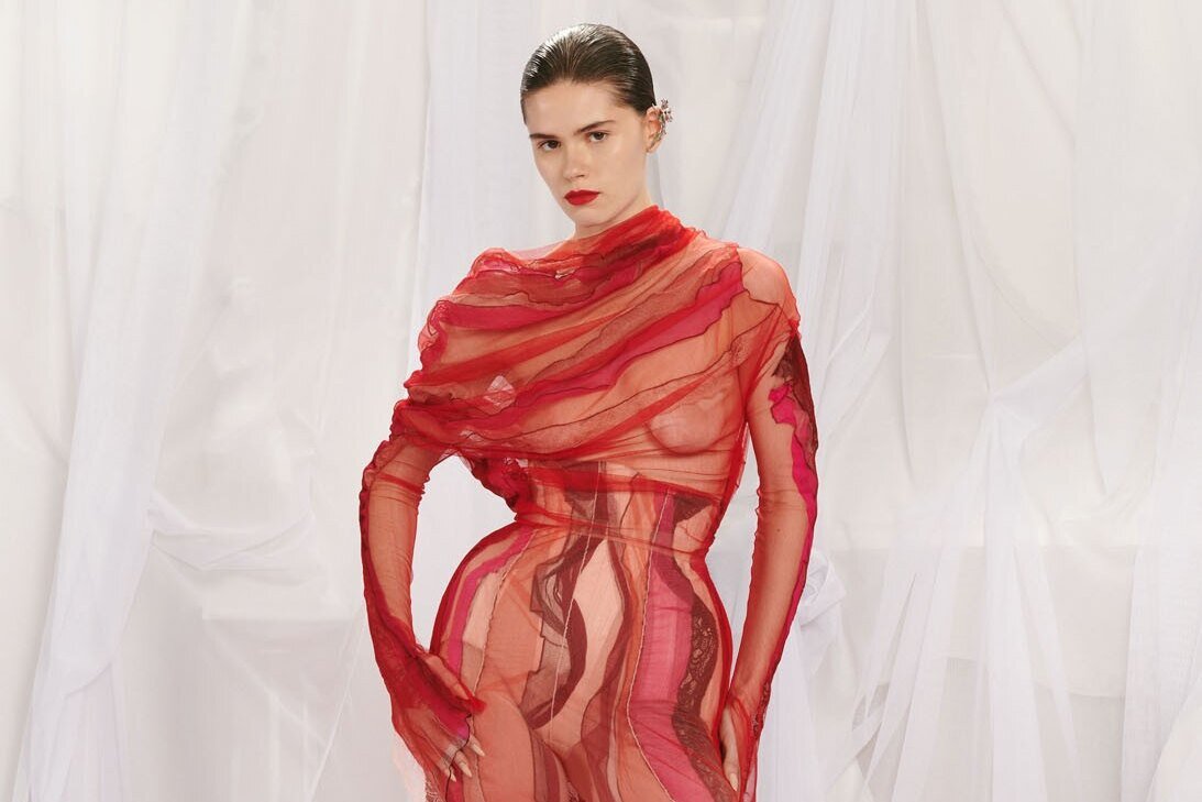     Жюльен Доссена представит новую кутюрную коллекцию для Jean Paul Gaultier