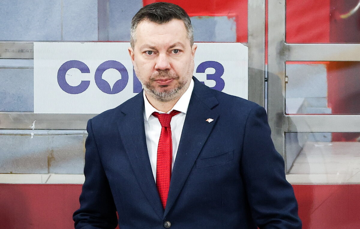    Главный тренер "Металлурга" Илья Воробьев  Донат Сорокин/ТАСС