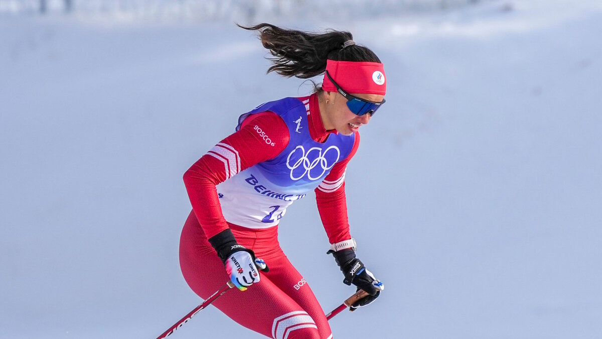    Вероника Степанова - олимпийская чемпионка 2022 года. Фото: GLOBAL LOOK PRESSika Stepanova of ROC competes during the cross-country skiing women's 4x5 km relay of Beijing 2022 Winter Olympics at National Cross-Country Skiing Centre in Zhangjiakou, north China's Hebei Province, Feb. 12, 2022. (Xinhua/Liu Chan)