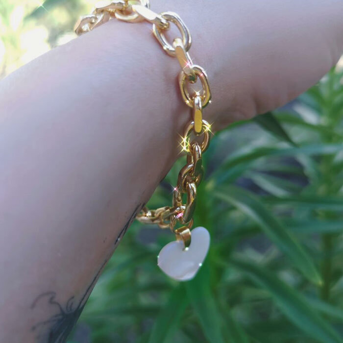 Браслет из эффектной цепи с перламутровой подвеской (интернет-магазин iamay_jewelry)