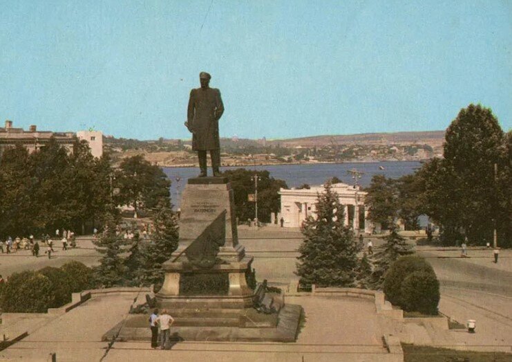 Фото памятника нахимову в севастополе