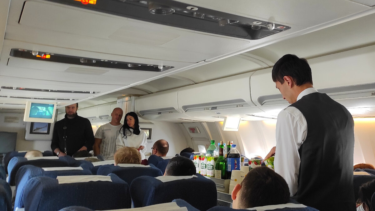 Напитки на борту Uzbekistan airways