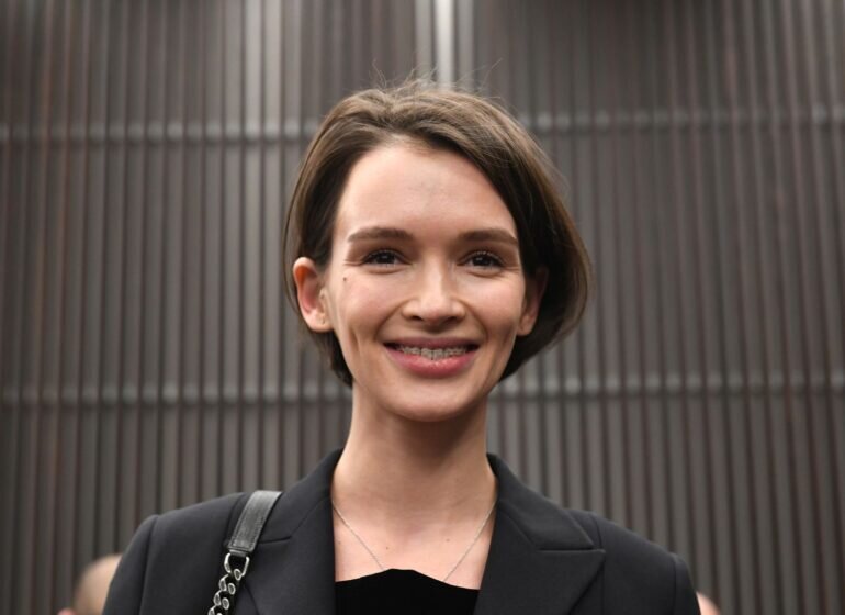    5736734 19.12.2018 Актриса Паулина Андреева во время праздника "Возвращение домой" в театре Современник. Театр возвращается в историческое здание на Чистых прудах. Возвращение совпадает с днем рождения Галины Волчек, которой 19 декабря исполняется 85 лет. Сергей Пятаков / РИА Новости