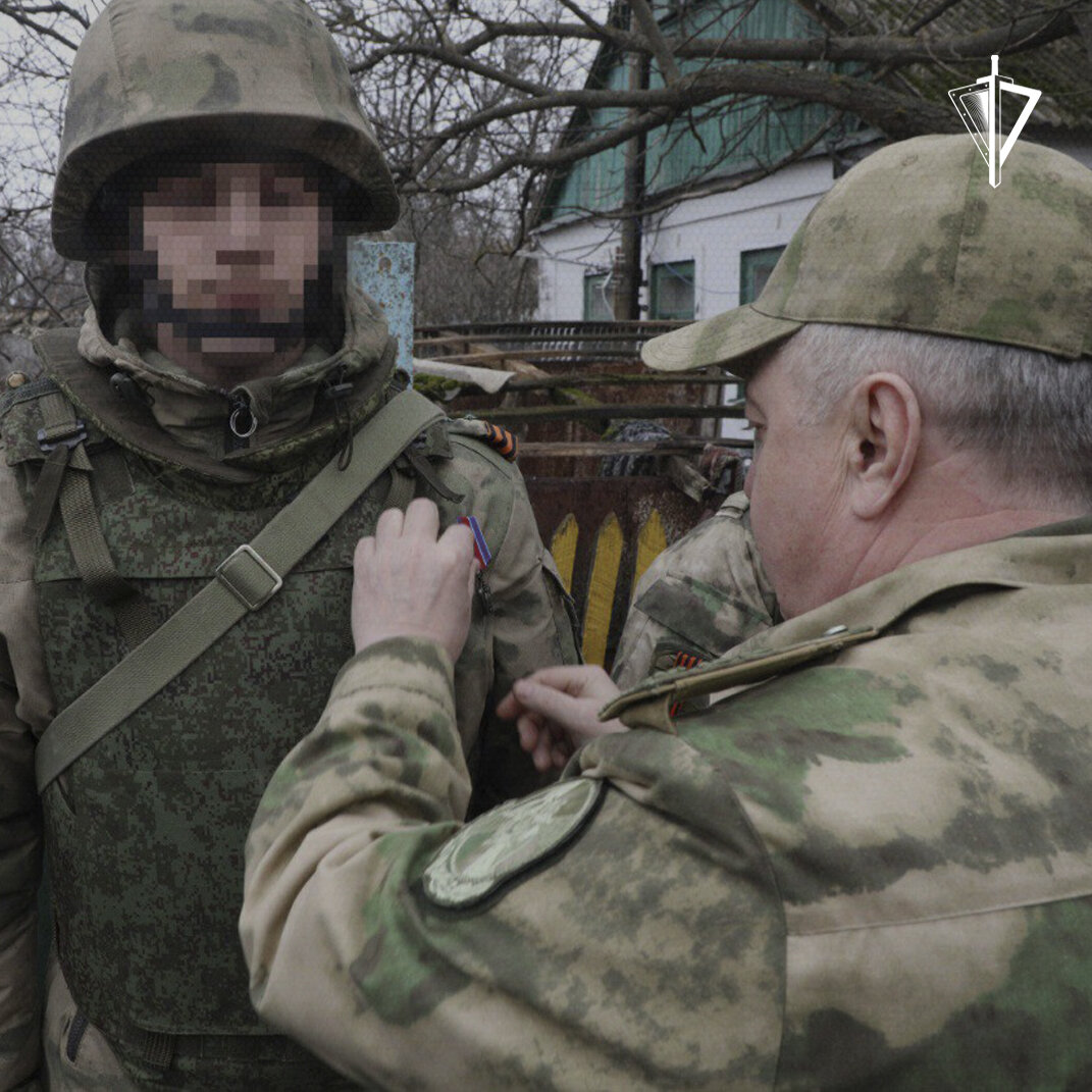 Служба или подразделение. Специальные войска. Военный. Генерал Росгвардии. Полковник.