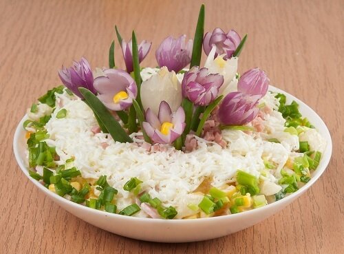 Салат "Поляна крокусов" - вкусно и красиво