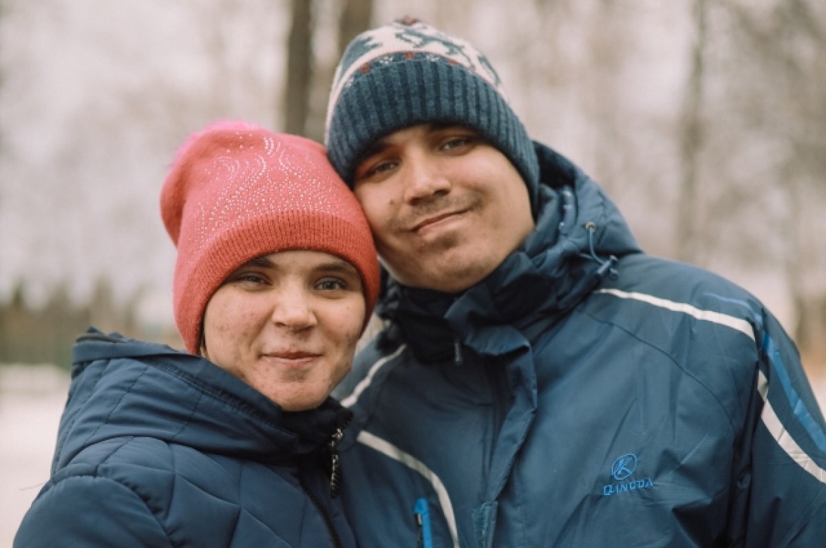    Вика и Илья росли в разных детских домах-интернатах.