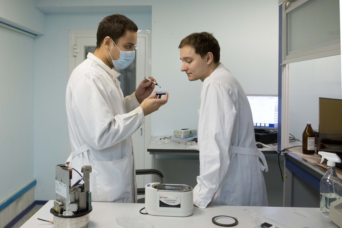 Будни в ЦМИД. Фотография взята из сообщества "Молодежная школа СПбГЭТУ ЛЭТИ и Союз выпускников" во Вконтакте.