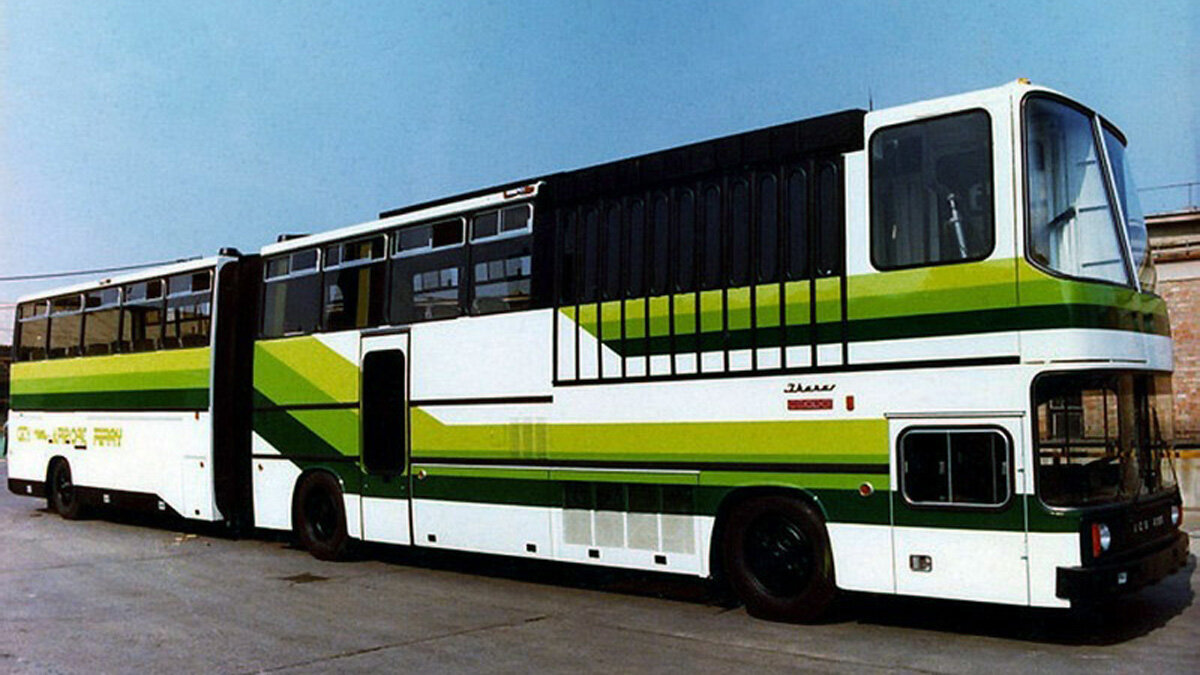 Автобусы икарус. Икарус 695. Ikarus 695.02. Ikarus 695.01. Автобус Икарус 695.