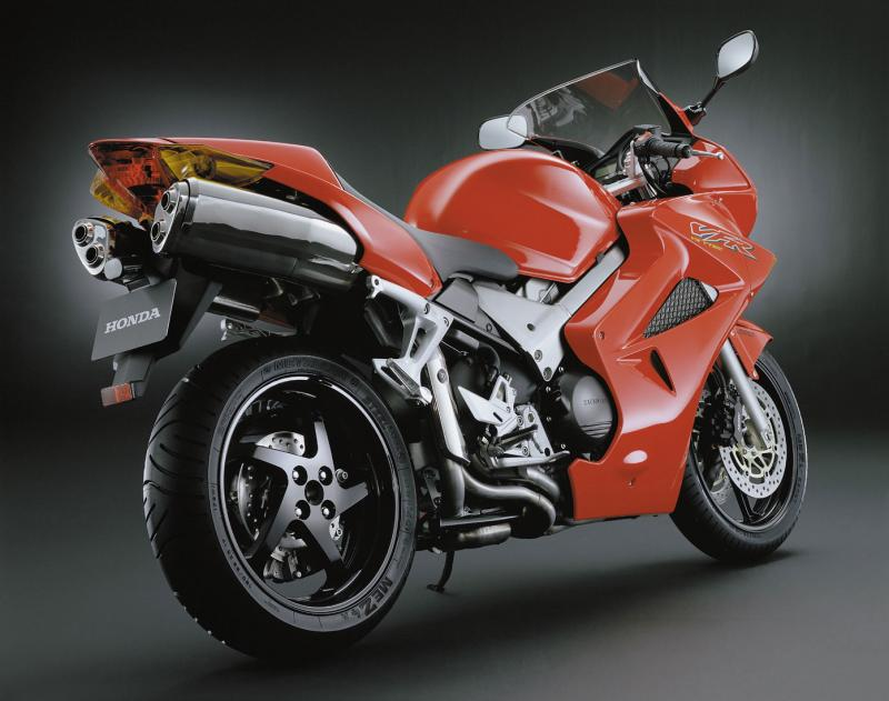 Honda vfr800 мотоцикл. Honda VFR 800. Honda VFR 800 2002.