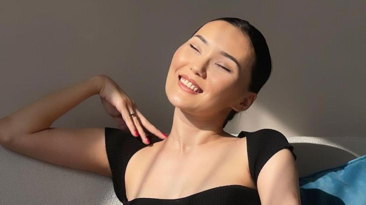    Айсауле Бакытбек:instagram.com/aissaulebakytbek