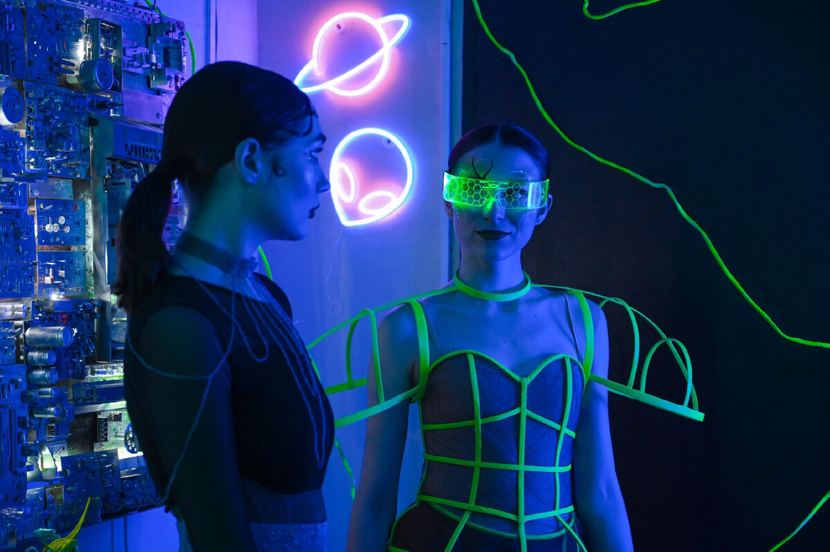 Выставка «Параллель»