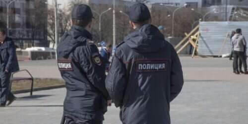 Фото: «Ура.ру» (https://s.ura.news/760/images/news/upload/news/550/003/1052550003/684228_Vidi_goroda_Permy_politsiya_patruly_pps_250x0_6048.4032.0.0.jpg)