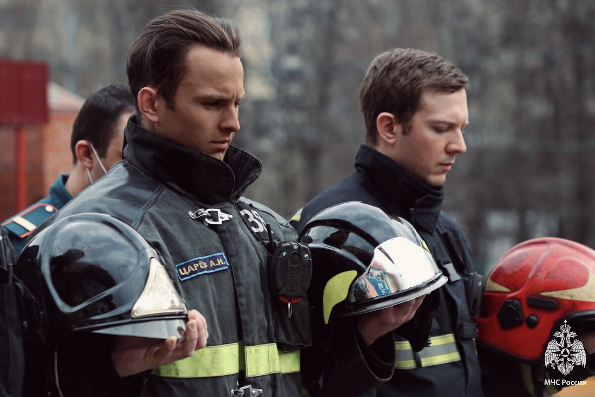 Помощник начальника караула 38 пожарно-спасательной части Управления по ЮЗАО Главного управления МЧС России по г. Москве Александр Царев.