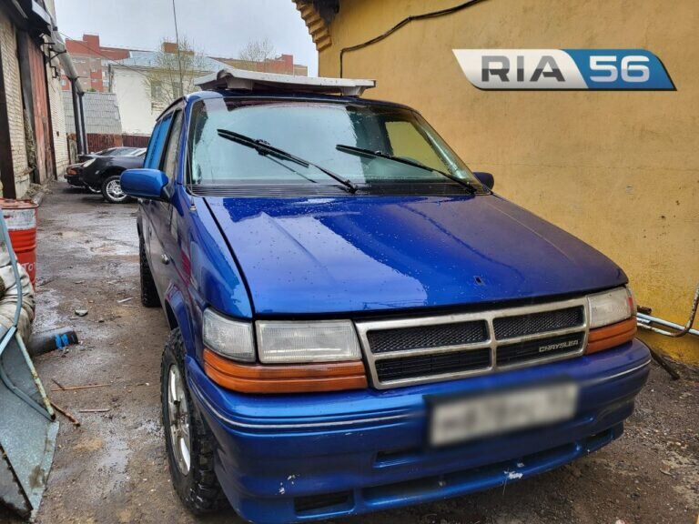    Оренбуржец Александр передал свой старый автомобиль для наших танкистов Андрей Севостьянов