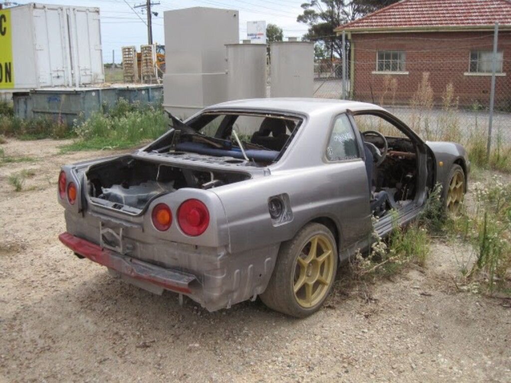Кладбище JDM В Японии