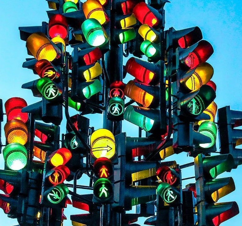 Иллюстрация взята по ссылке  https://naukatv.ru/news/v_velikobritanii_ustanovyat_umnye_svetofory