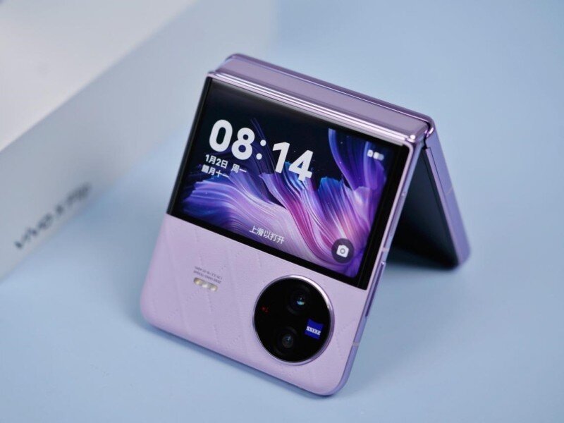    Vivo X Flip: мощное железо, камера с OIS и цена менее $900