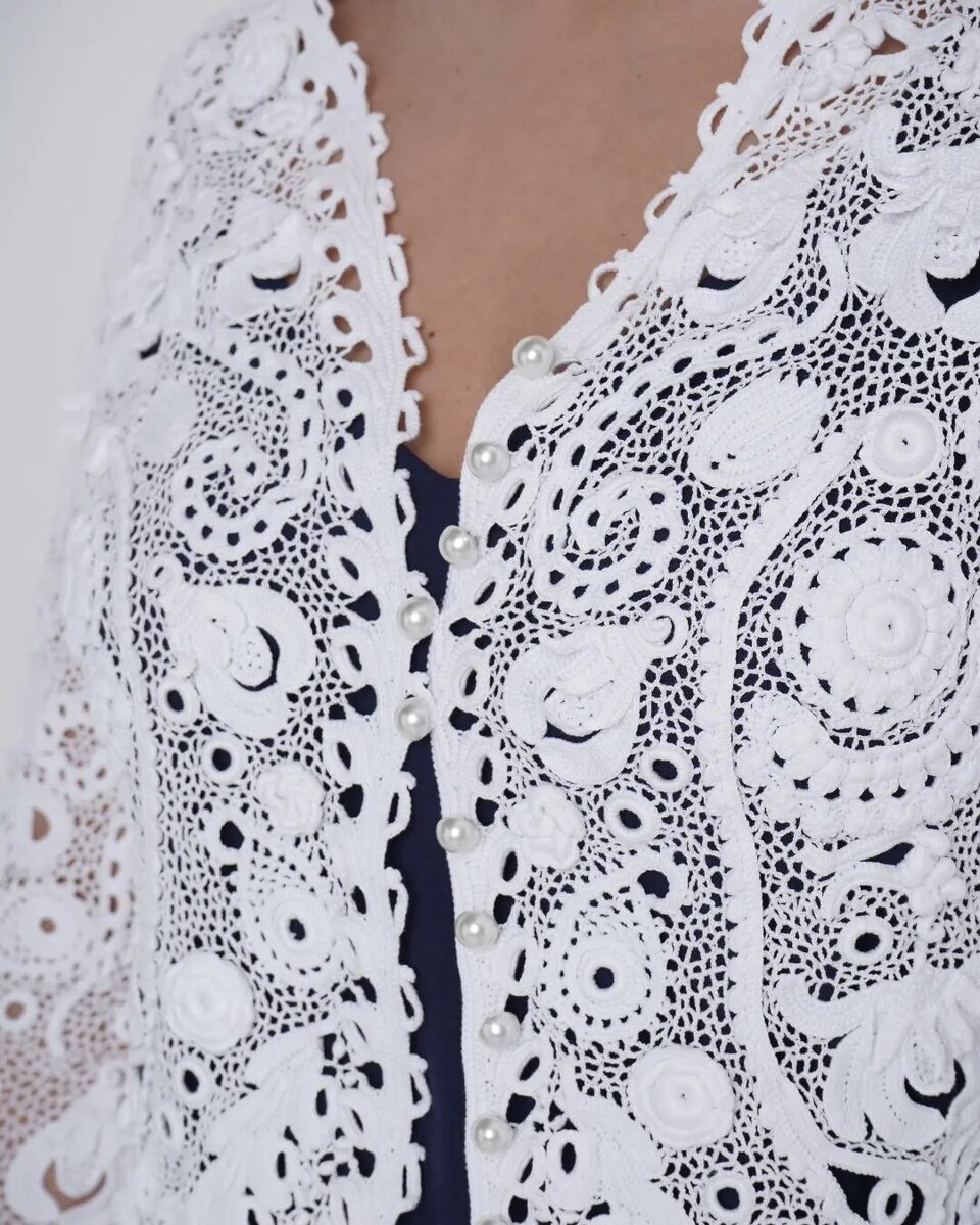 Мой жакет связан в студии Delace 