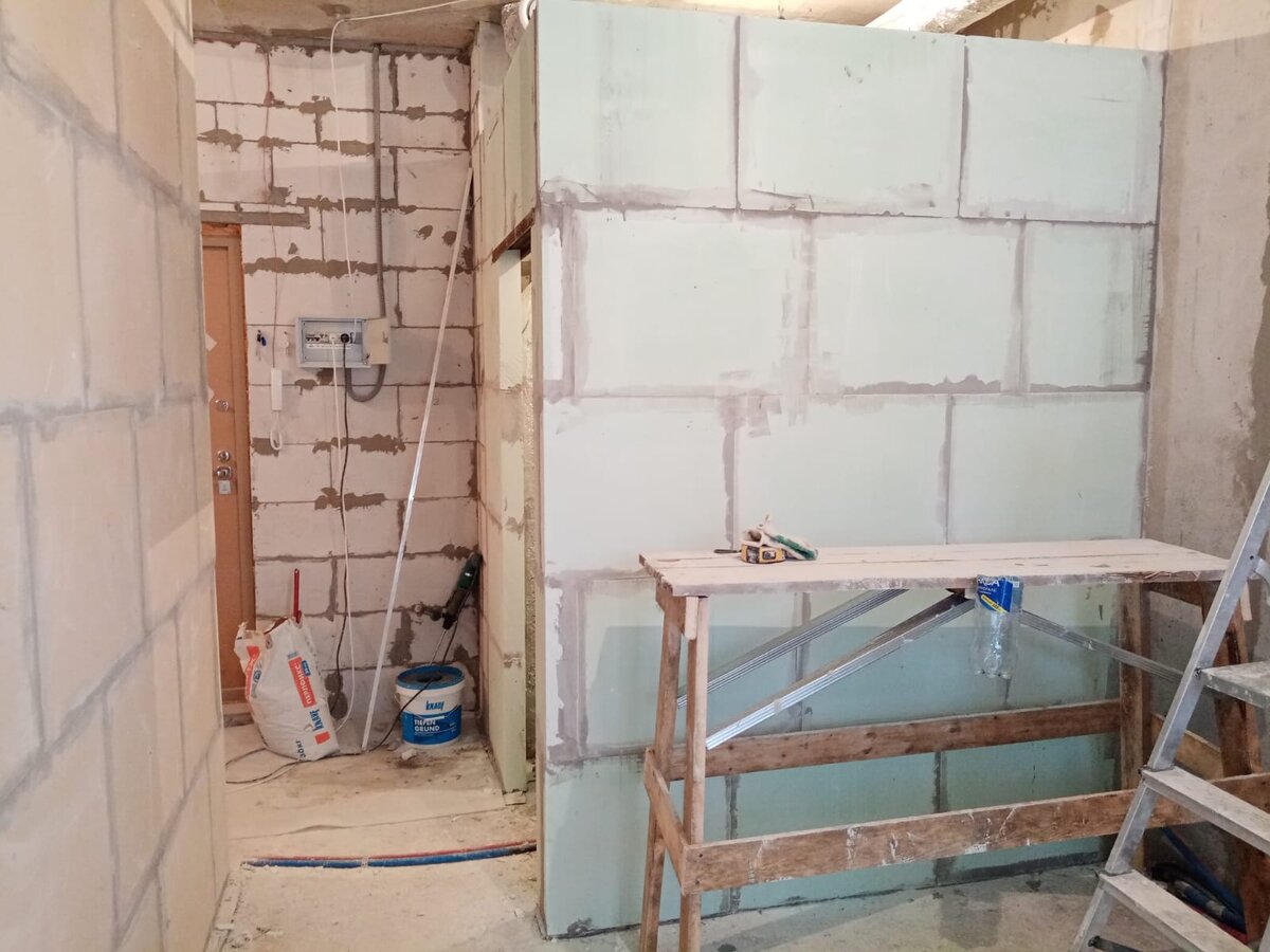 Выставляем стены из ПГП плит KNAUF 