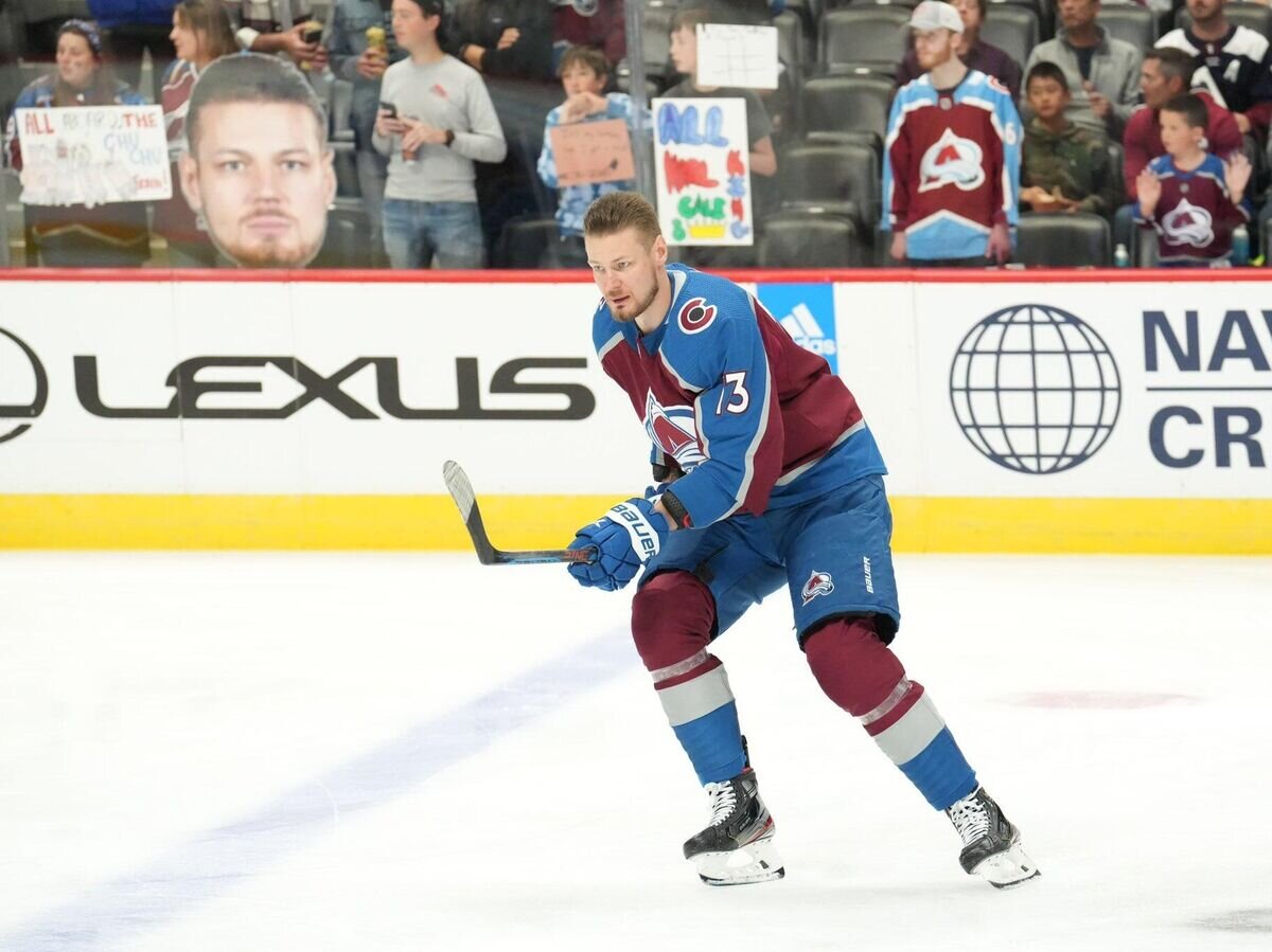    Хоккеист "Колорадо Эвеланш" Валерий Ничушкин© Фото : twitter.com/avalanche