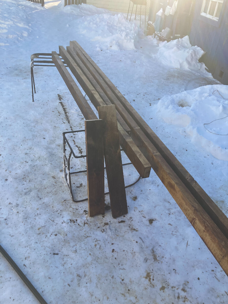 Обработка кипяченным отработанным маслом. Доски тоже прогреты в помещении