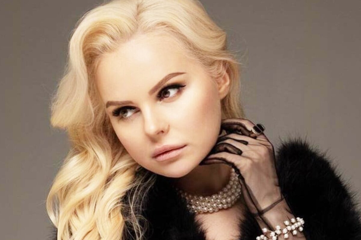     Алиса Вокс после секс-скандала выплатила режиссеру сериала «ОБЖ» полмиллиона рублей компенсации