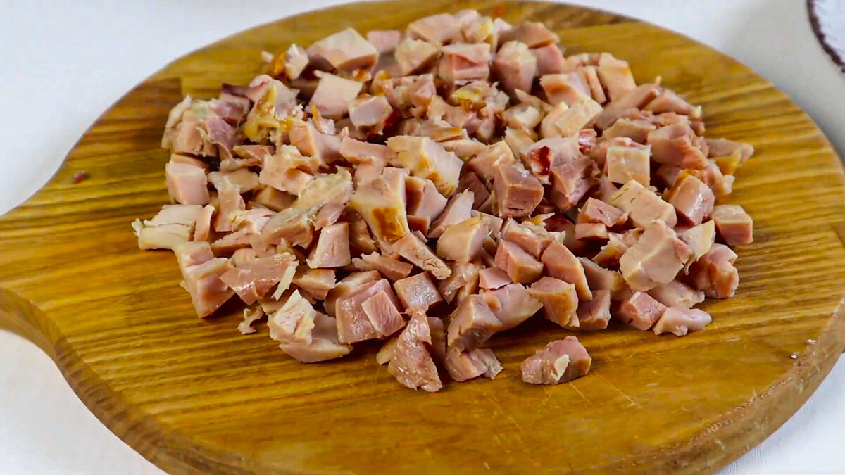 Салат "Турин" Ну очень Вкусный, Нежный, готовится Буквально 10 Минут! Похож на оливье.