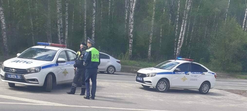 В деревне под Нижним Новгородом было совершено покушение на писателя Захара Прилепина. По предварительным данным, в автомобиль была заложена бомба.-3