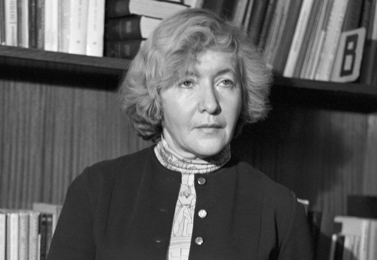     Юлия Друнина: любовь и сражения девочки-солдата