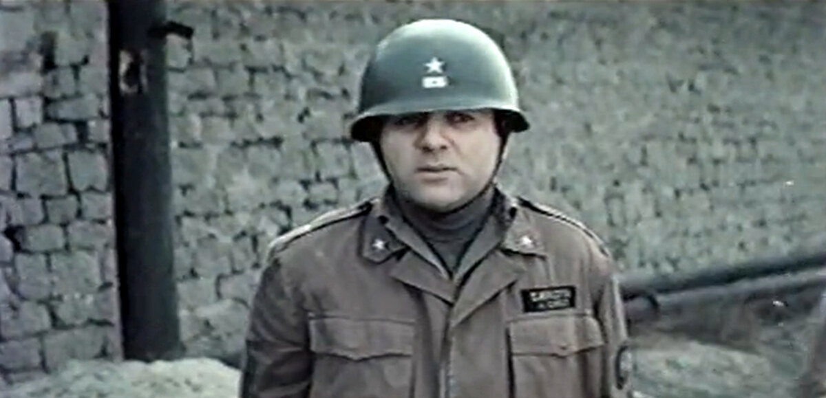 Кадр из кинофильма "Ягуар", 1986 г., режиссер Себастьян Аларкон, сценаристы Себастьян Аларкон, Татьяна Яковлева, композиторы Себастьян Аларкон, Виктор Бабушкин (скриншот)