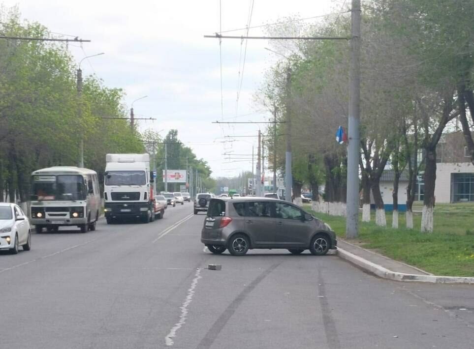    В Оренбурге водитель автомобиля «Тойота-Рактис» сбил 17-летнюю девушку Кристина Просвиркина