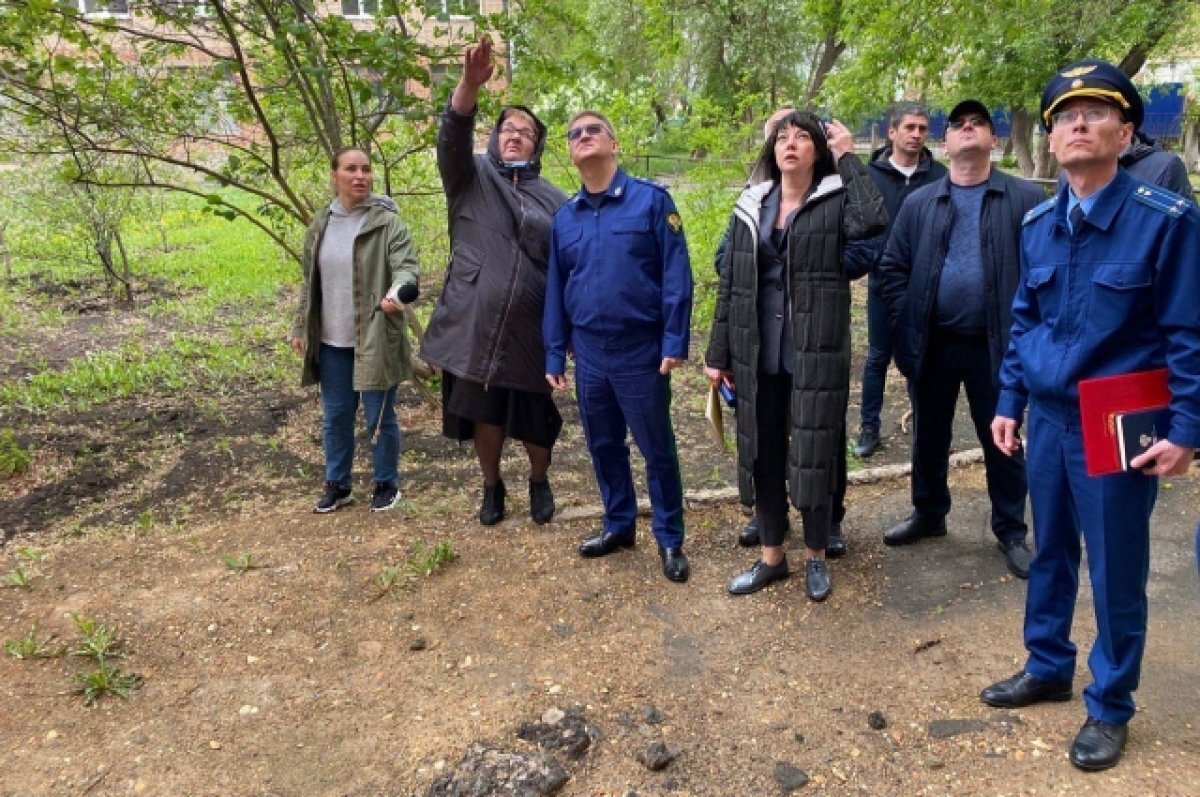    Прокурор Оренбуржья взял на контроль решение двух острых проблем в Орске.