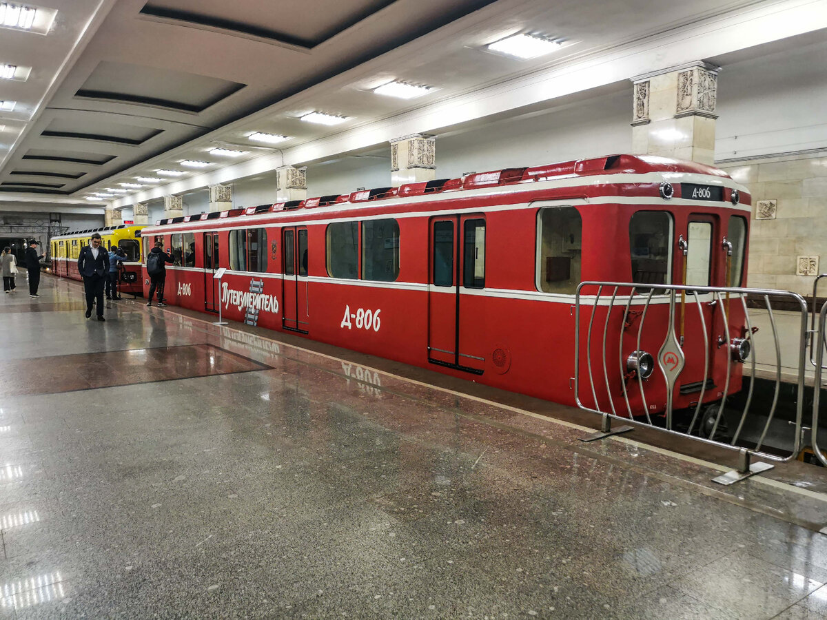 Вагон-путеизмеритель УМ5. Начинал свою работу в московском метро в 1949 году. 