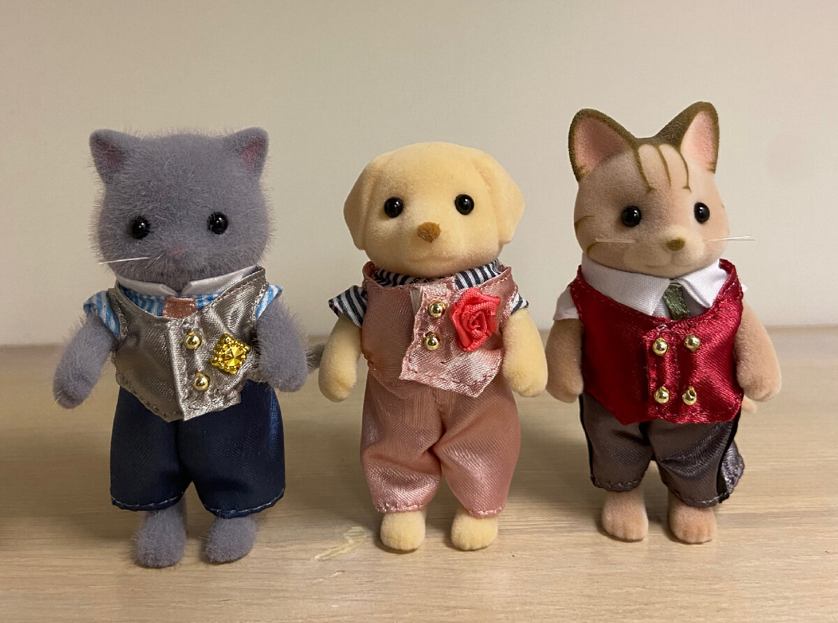 Sylvanian Families старшие братья. Сравниваем молды | Коробка с зайчиками |  Дзен