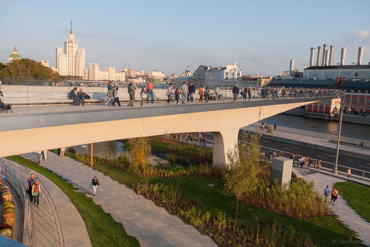 Парк Зарядье парящий мост