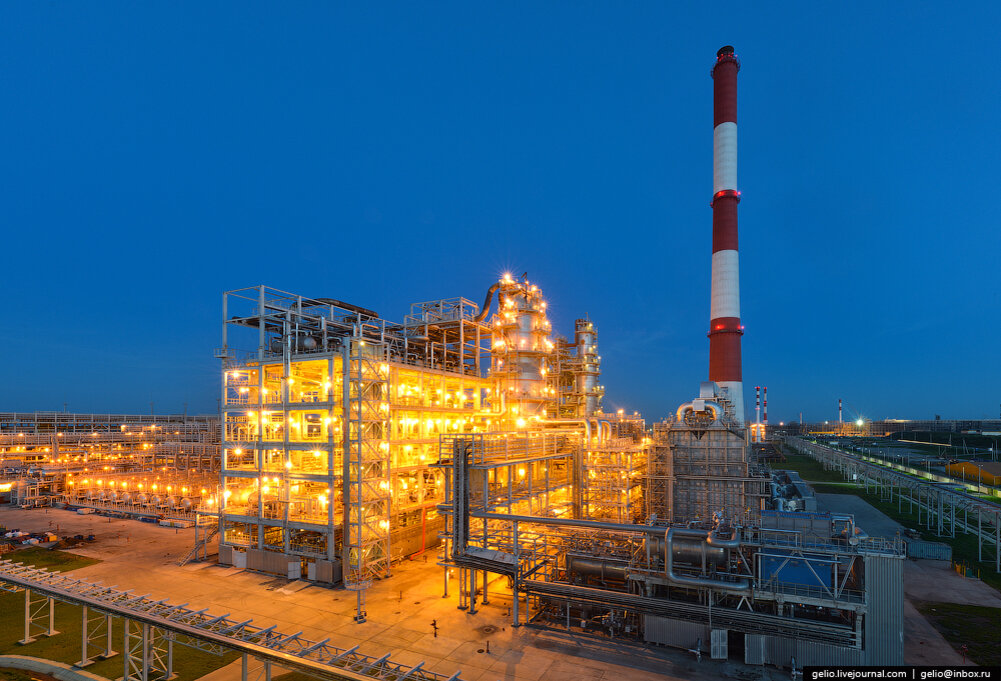 Центры нефтепереработки и нефтехимии. Нефтеперерабатывающий завод ТАНЕКО. ТАНЕКО Нижнекамск. Строительство НПЗ ТАНЕКО Нижнекамск. Нижнекамск химический завод.